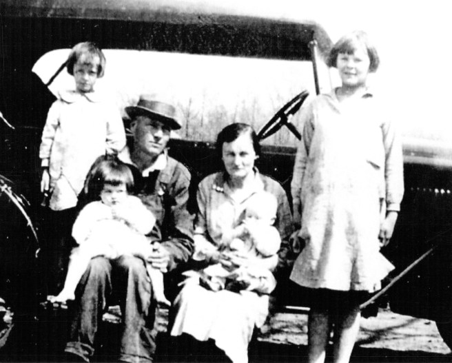 Cole, Carzy Clifford and Ruth with kids